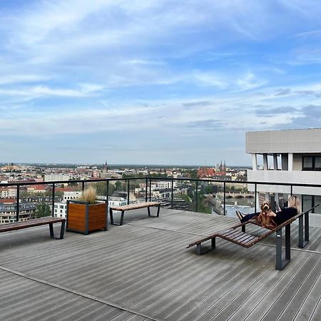 Family House By The River Odra -Panoramic Terrace - 3Room Apartment With 2 Separate Bedrooms And 2 Balconies By Wroapart-Pl- Perfect For Family & Business Stays Wrocław Kültér fotó
