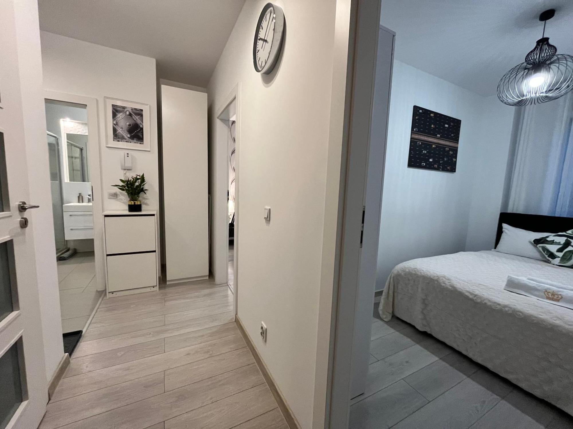 Family House By The River Odra -Panoramic Terrace - 3Room Apartment With 2 Separate Bedrooms And 2 Balconies By Wroapart-Pl- Perfect For Family & Business Stays Wrocław Kültér fotó