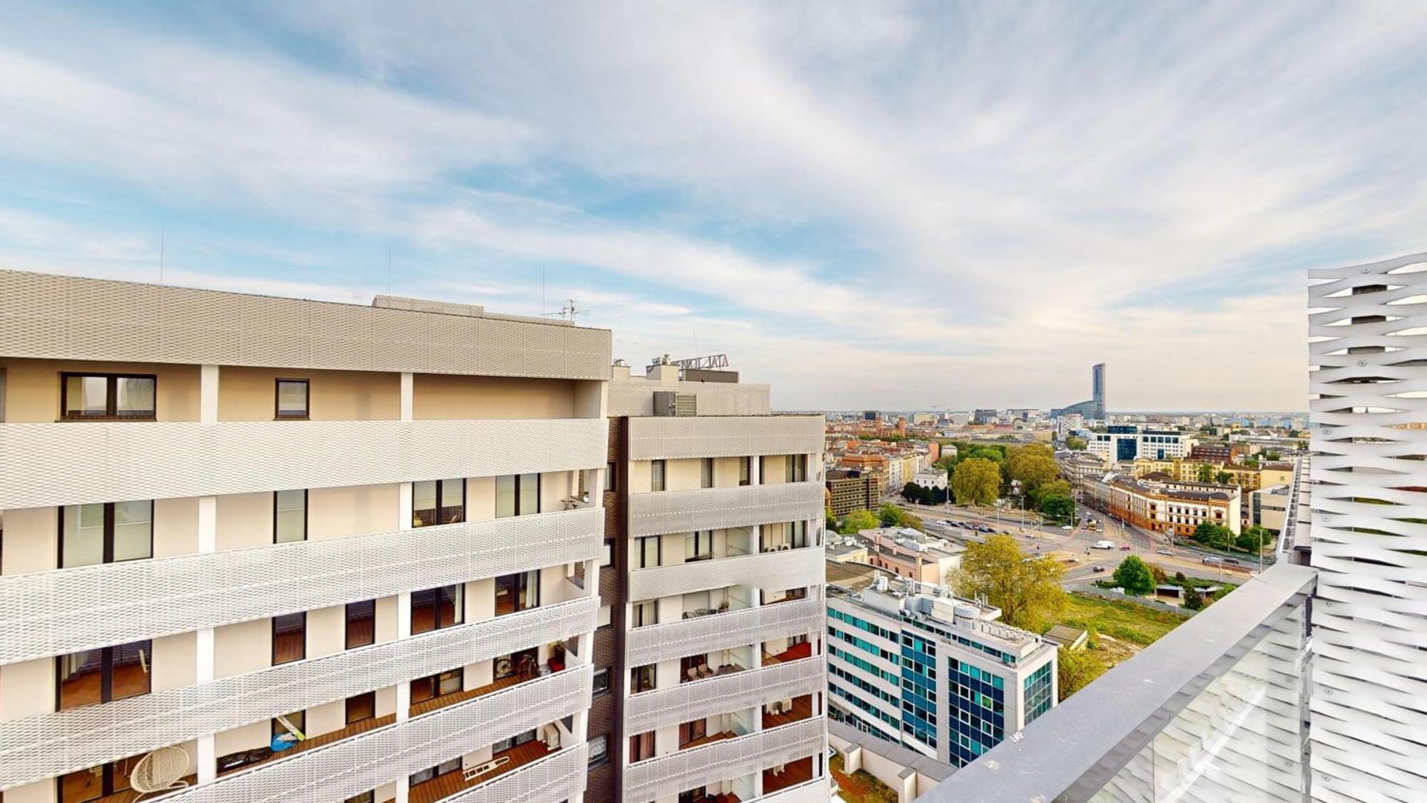 Family House By The River Odra -Panoramic Terrace - 3Room Apartment With 2 Separate Bedrooms And 2 Balconies By Wroapart-Pl- Perfect For Family & Business Stays Wrocław Kültér fotó