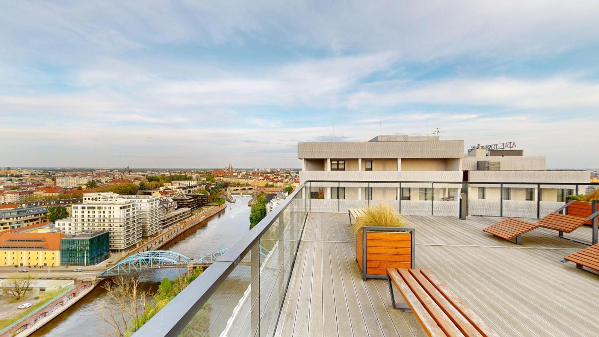Family House By The River Odra -Panoramic Terrace - 3Room Apartment With 2 Separate Bedrooms And 2 Balconies By Wroapart-Pl- Perfect For Family & Business Stays Wrocław Kültér fotó