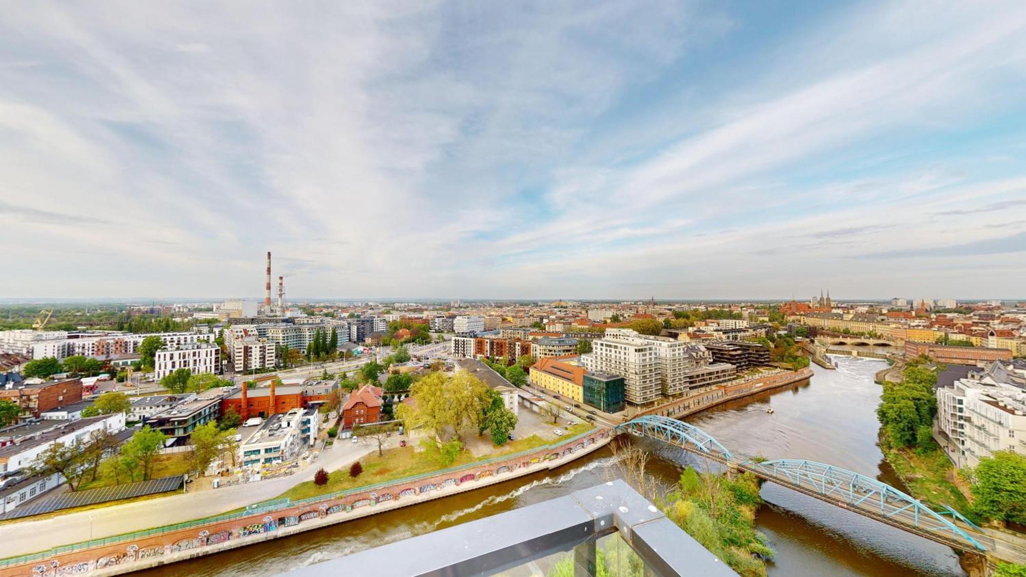 Family House By The River Odra -Panoramic Terrace - 3Room Apartment With 2 Separate Bedrooms And 2 Balconies By Wroapart-Pl- Perfect For Family & Business Stays Wrocław Kültér fotó